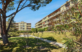 Nice Apartment In Carpentras With Wifi